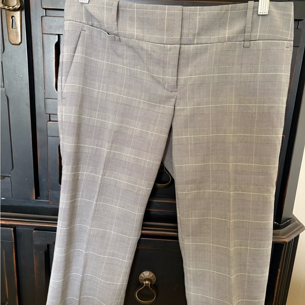The Limited Gray Capris with Plaid Pattern